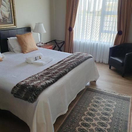 Bayswater Lodge Блоемфонтейн Екстериор снимка