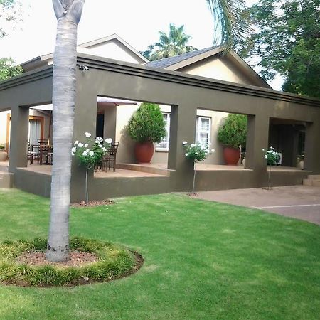 Bayswater Lodge Блоемфонтейн Екстериор снимка