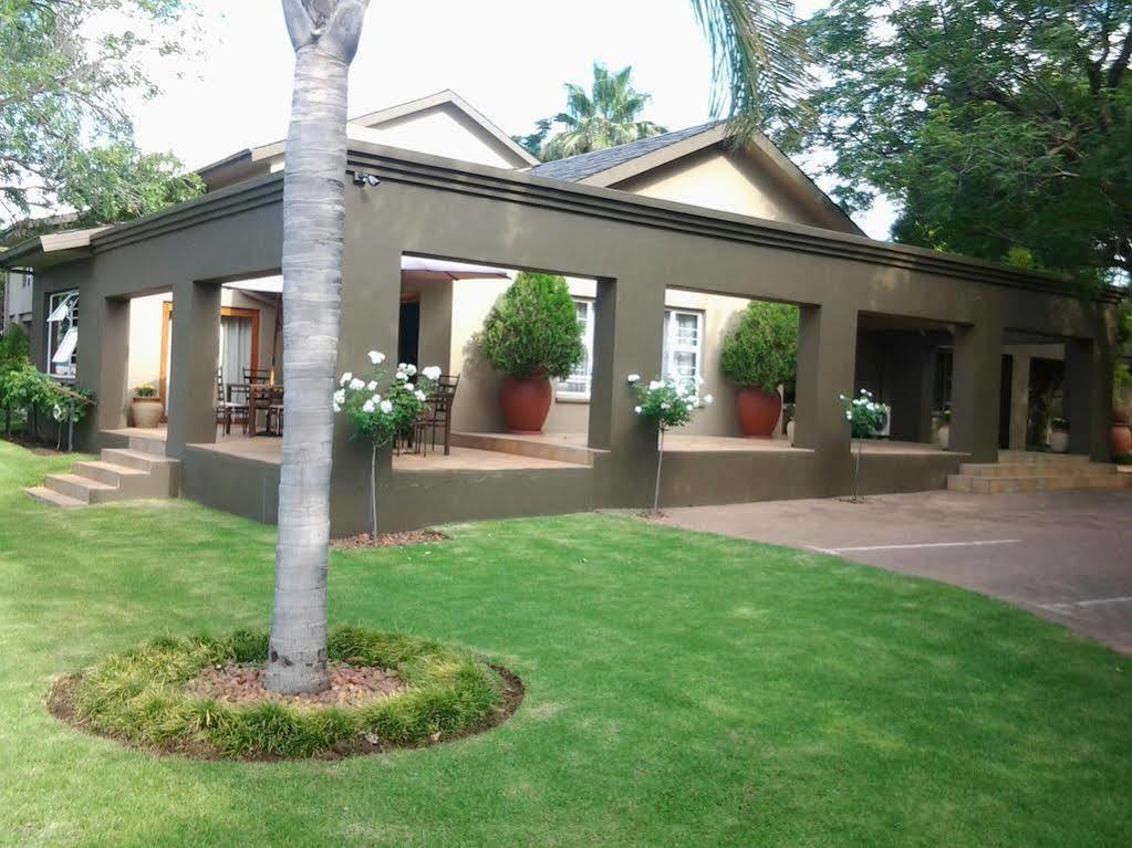 Bayswater Lodge Блоемфонтейн Екстериор снимка