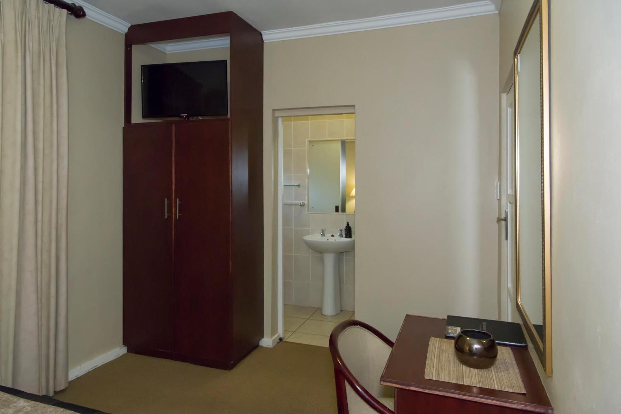 Bayswater Lodge Блоемфонтейн Екстериор снимка
